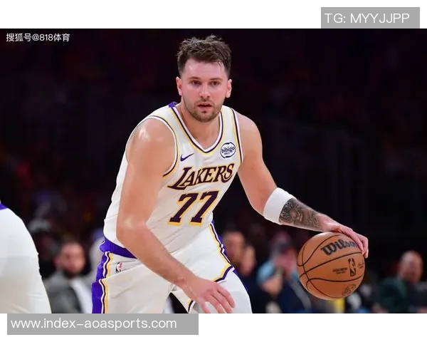 东契奇赞范德彪专注投篮提升信心其他表现同样不可或缺